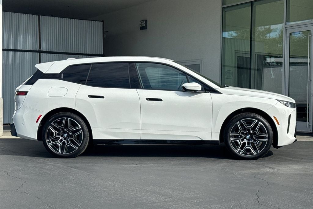 2026 BMW iX xDrive45