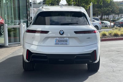 2026 BMW iX xDrive45