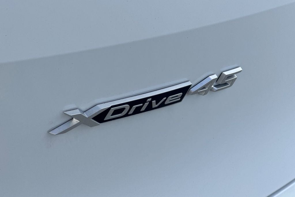 2026 BMW iX xDrive45