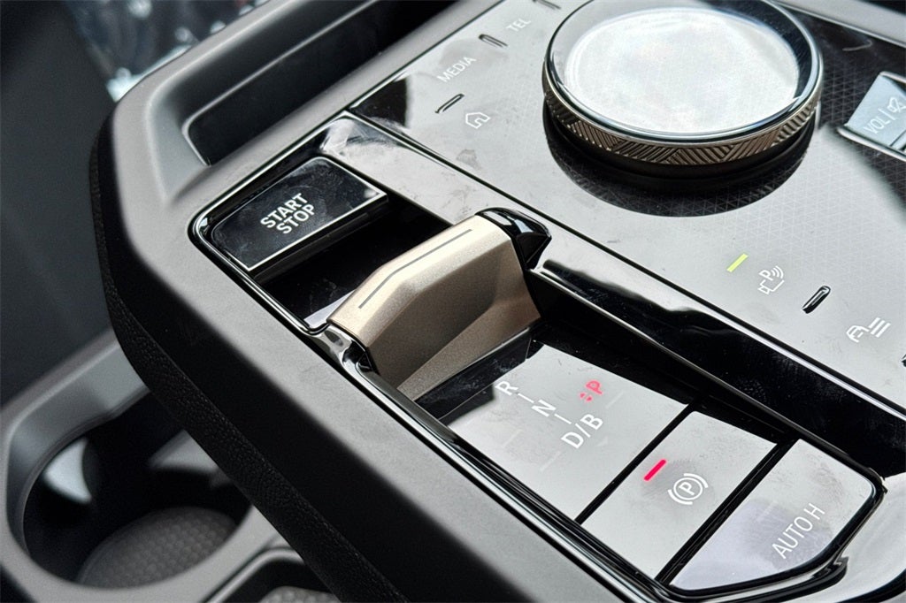 2026 BMW iX xDrive45