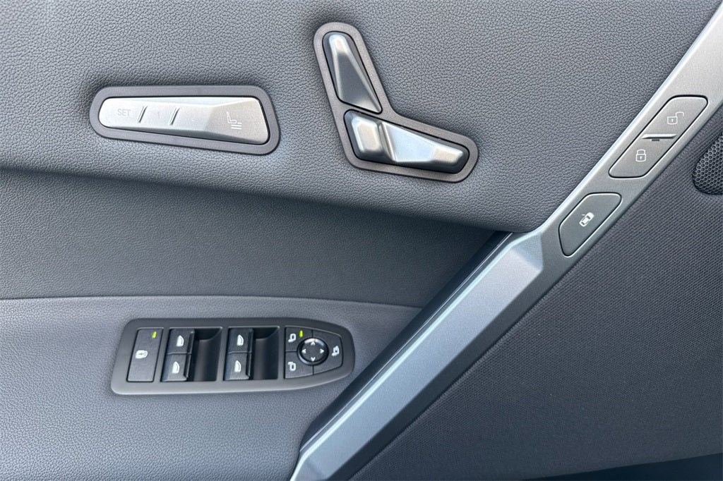 2026 BMW iX xDrive45