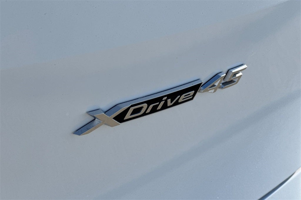 2026 BMW iX xDrive45