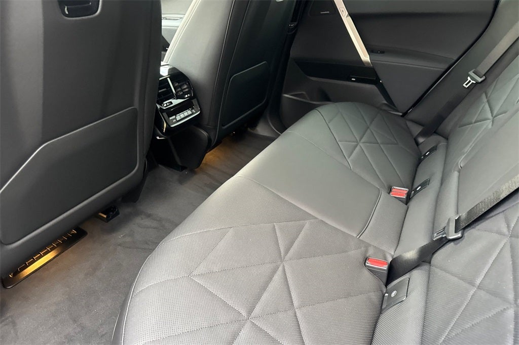 2026 BMW iX xDrive60