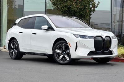 2026 BMW iX xDrive60