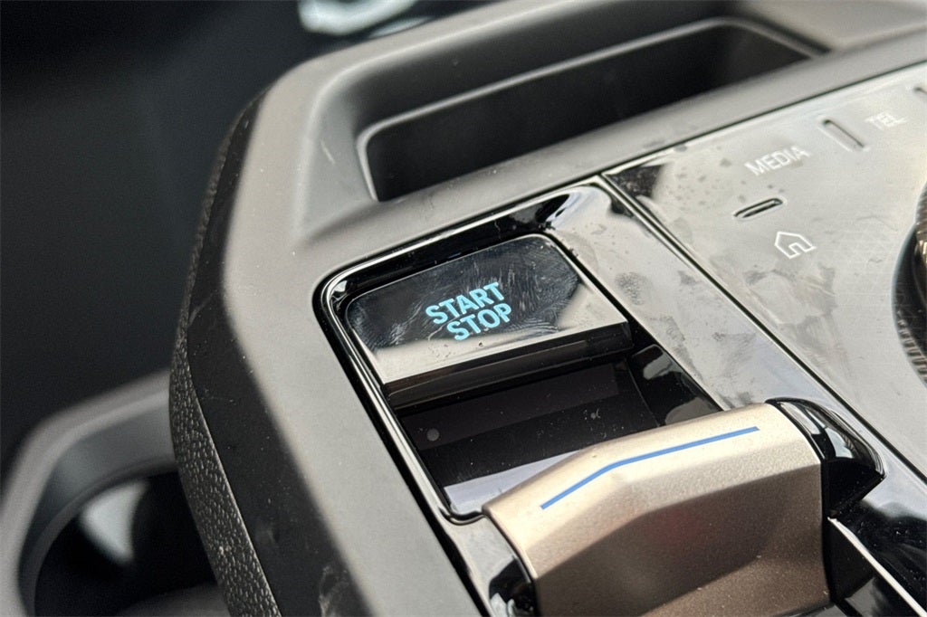 2026 BMW iX xDrive60