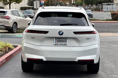 2026 BMW iX xDrive60