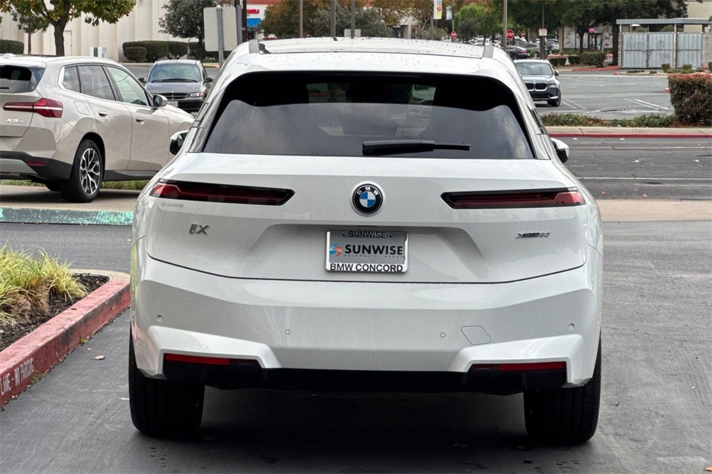 2026 BMW iX xDrive60