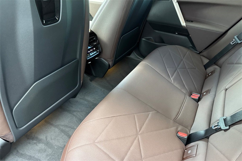 2026 BMW iX xDrive60