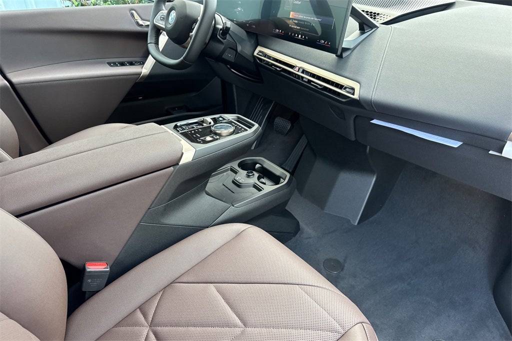 2026 BMW iX xDrive60