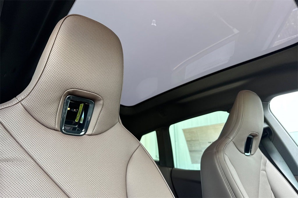 2026 BMW iX xDrive60