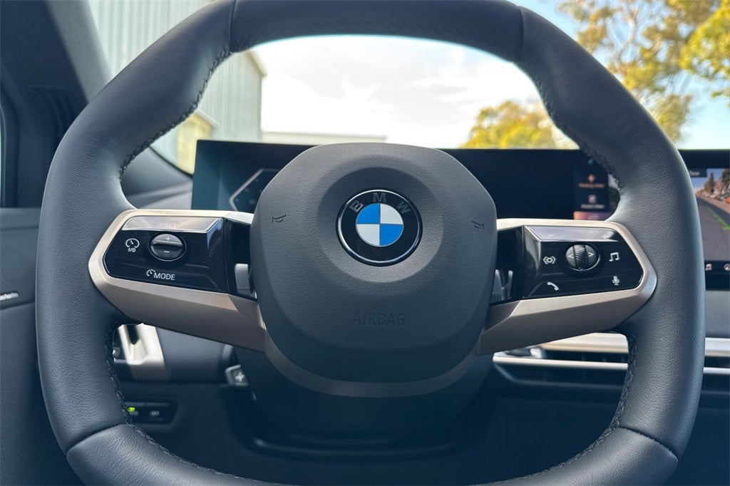 2026 BMW iX xDrive60