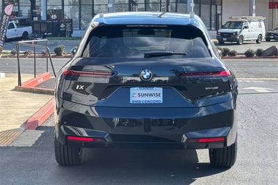 2026 BMW iX xDrive60