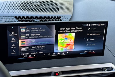 2026 BMW iX xDrive60