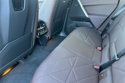 2026 BMW iX xDrive60