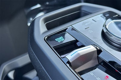 2026 BMW iX xDrive60