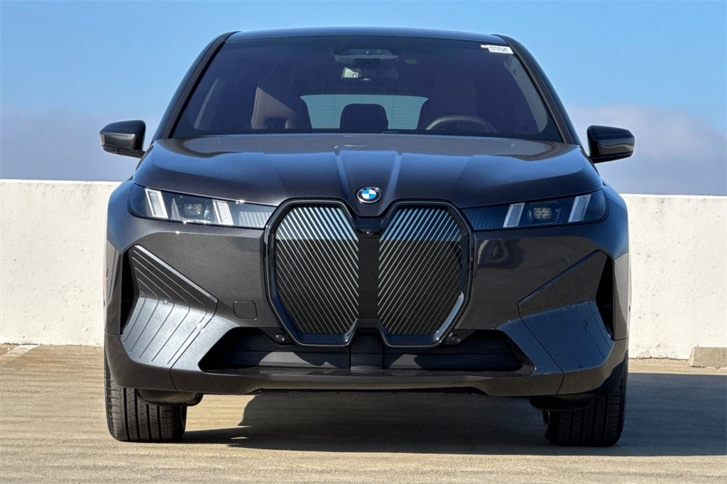 2026 BMW iX xDrive60
