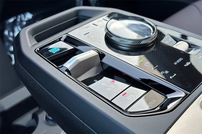 2026 BMW iX xDrive60