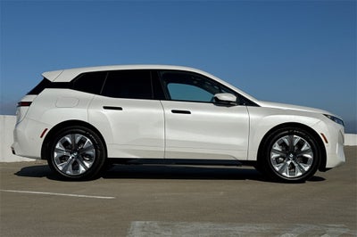 2026 BMW iX xDrive60