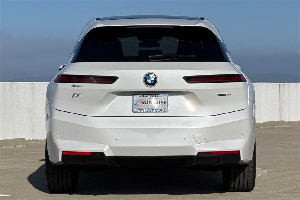 2026 BMW iX xDrive60