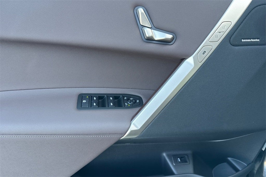 2026 BMW iX xDrive60