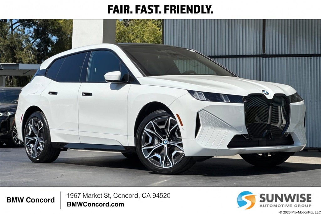 2026 BMW iX xDrive60