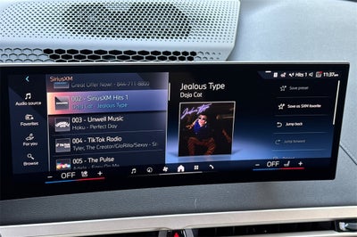 2026 BMW iX xDrive60