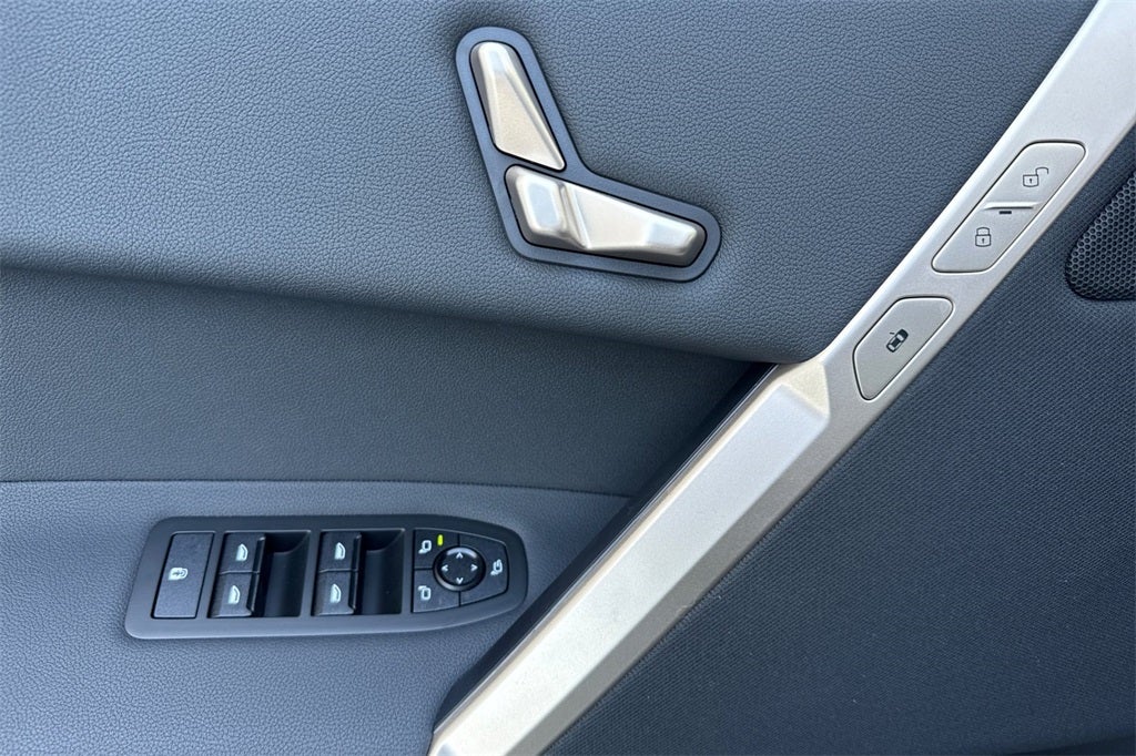 2026 BMW iX xDrive60