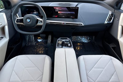 2026 BMW iX xDrive60