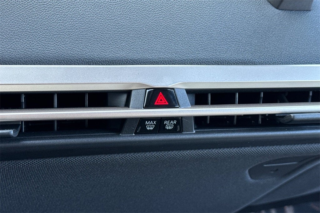 2026 BMW iX xDrive60