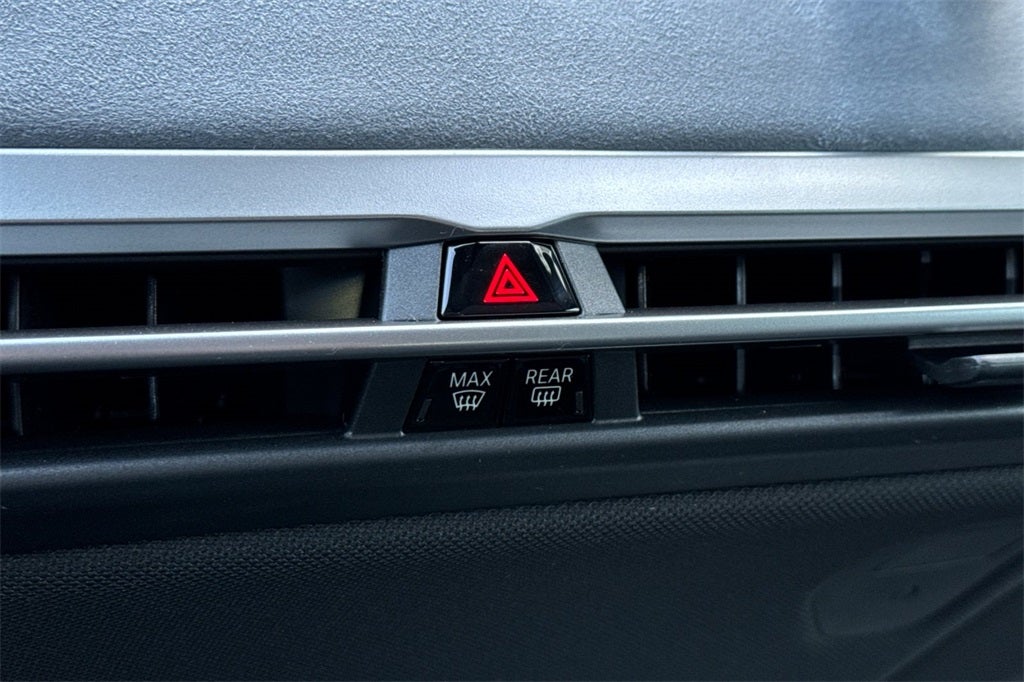 2026 BMW iX xDrive60