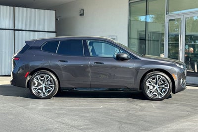 2026 BMW iX xDrive60