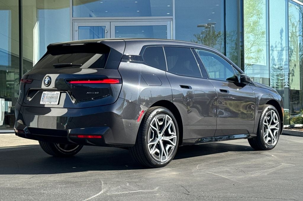 2026 BMW iX xDrive60
