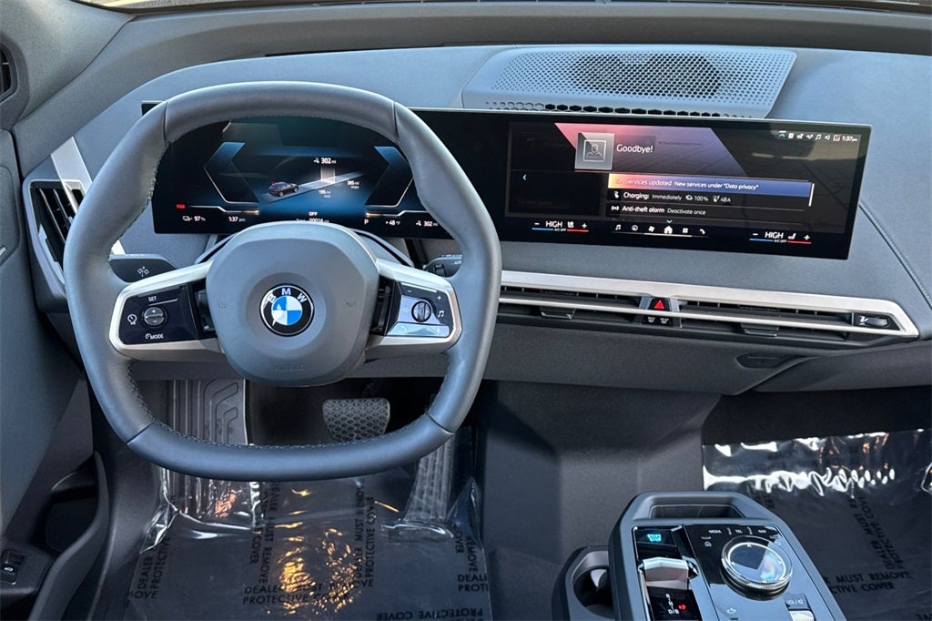 2026 BMW iX xDrive60