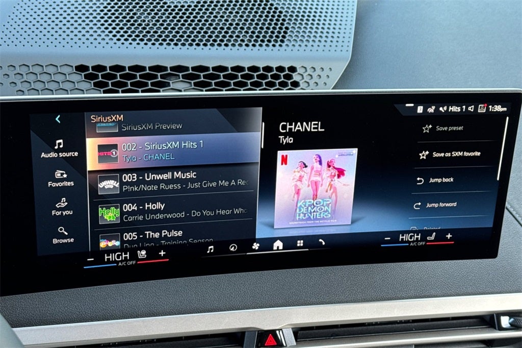 2026 BMW iX xDrive60