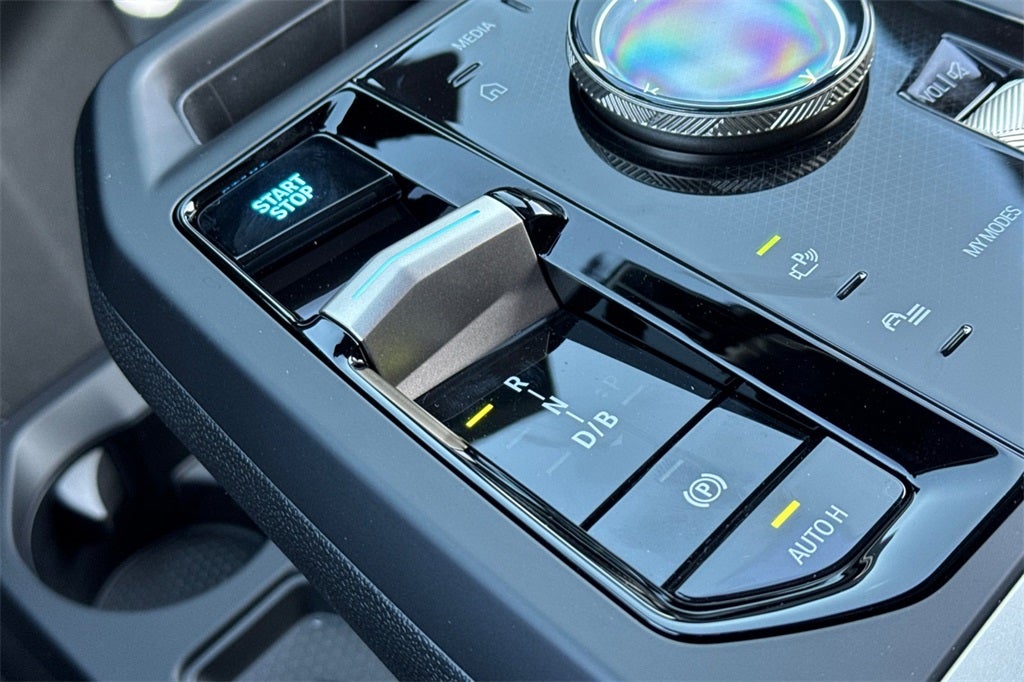 2026 BMW iX xDrive60