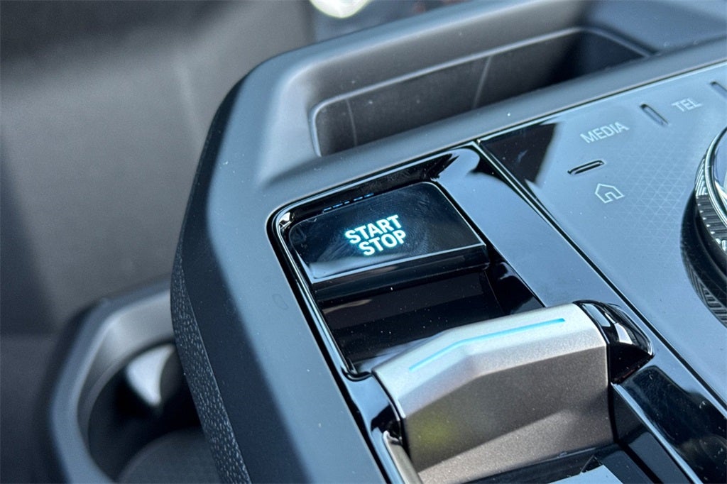 2026 BMW iX xDrive60