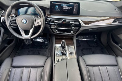 2022 BMW 5 Series 530e iPerformance
