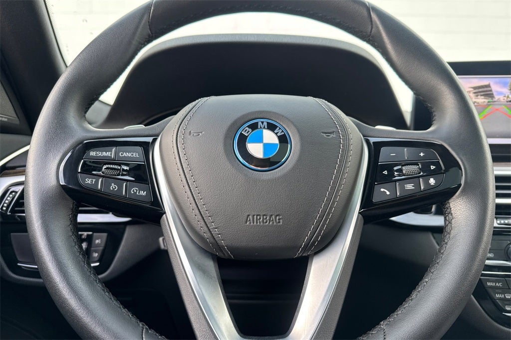 2022 BMW 5 Series 530e iPerformance