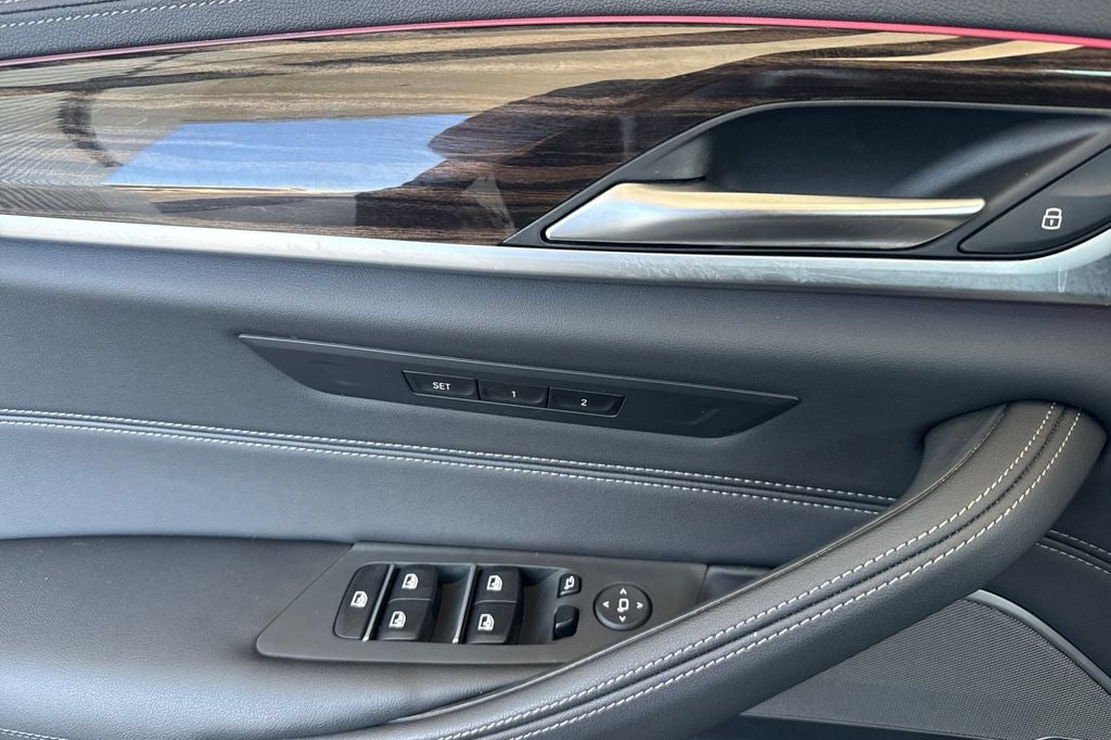 2023 BMW 5 Series M550i xDrive