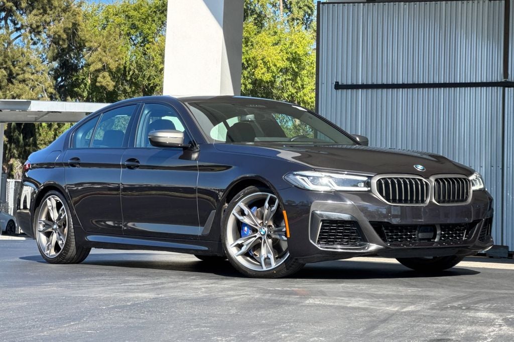 2023 BMW 5 Series M550i xDrive