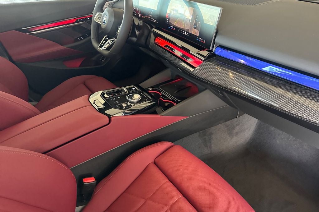 2026 BMW 5 Series 550e xDrive