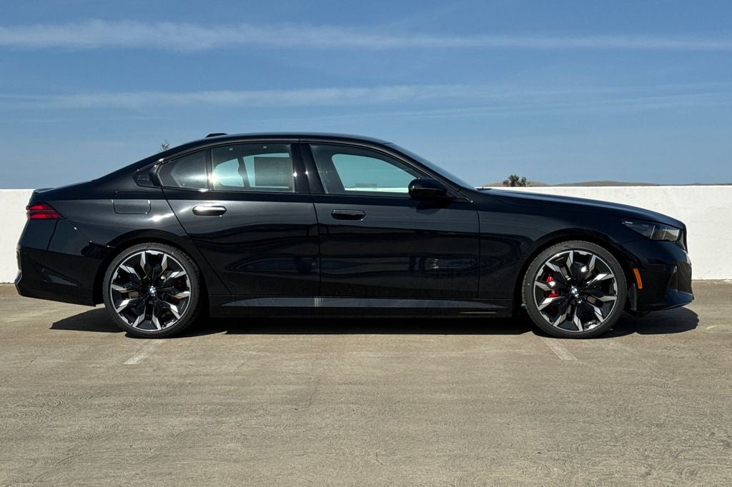 2026 BMW 5 Series 550e xDrive