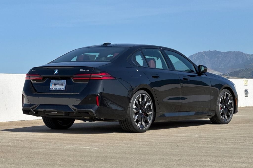 2026 BMW 5 Series 550e xDrive