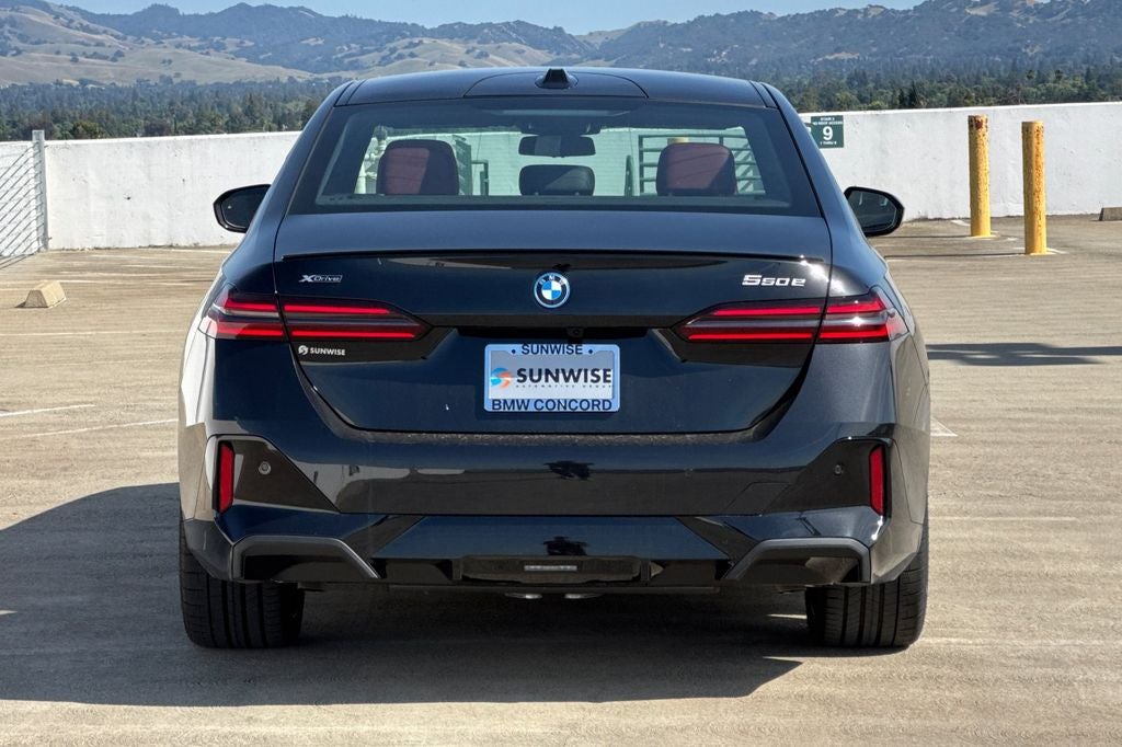 2026 BMW 5 Series 550e xDrive