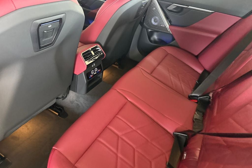 2026 BMW 5 Series 550e xDrive