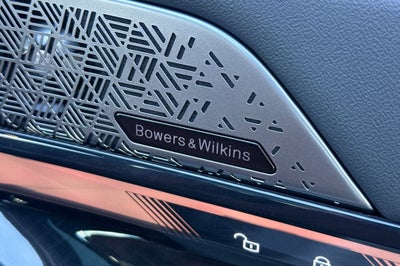 2025 BMW 5 Series 550e xDrive