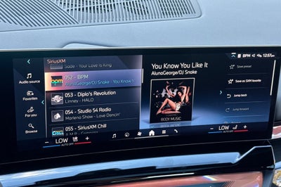 2025 BMW 5 Series 550e xDrive