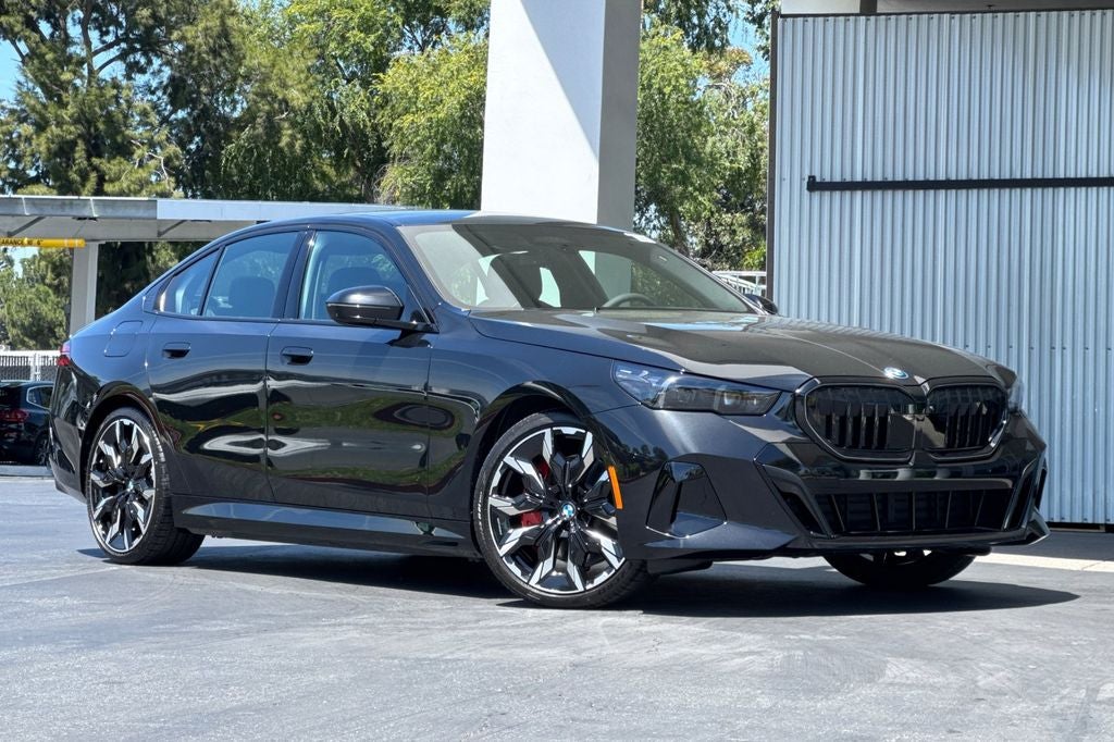 2026 BMW 5 Series 550e xDrive