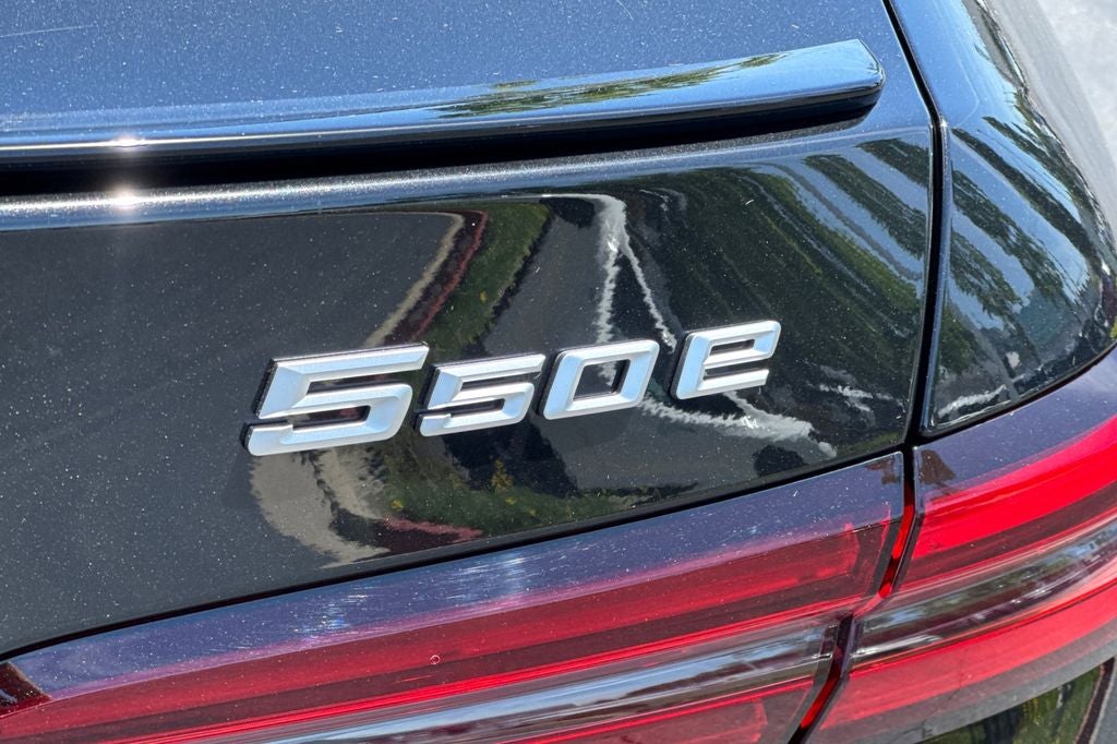 2026 BMW 5 Series 550e xDrive
