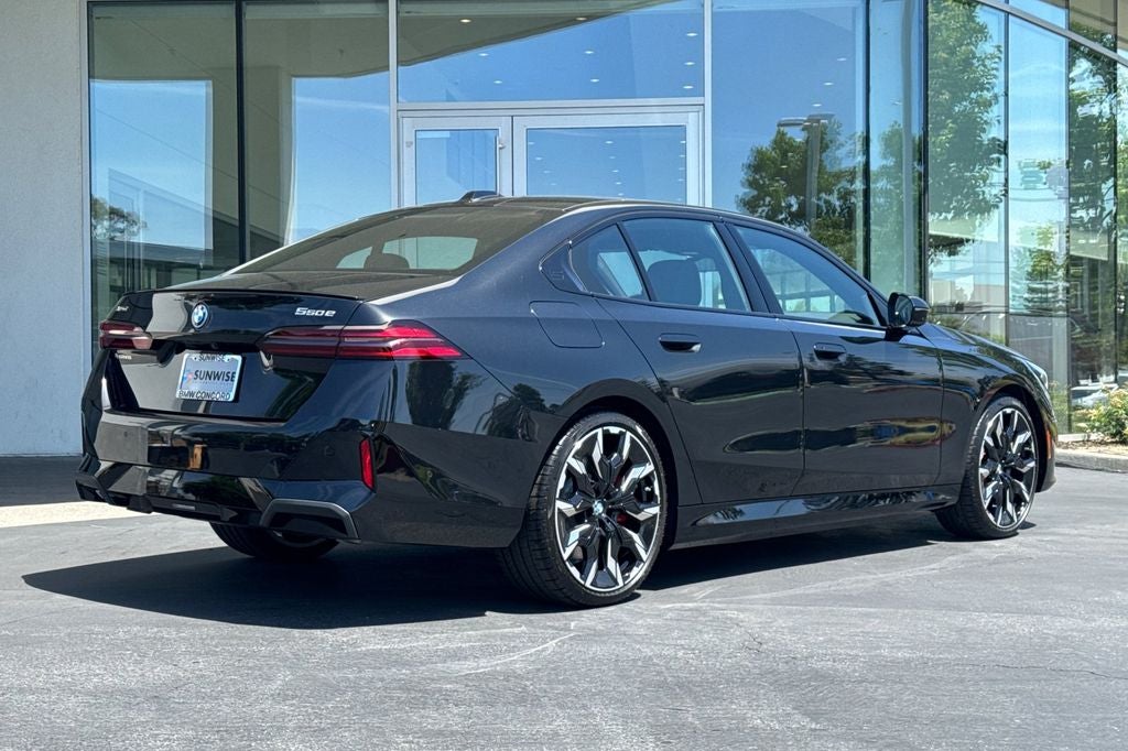 2026 BMW 5 Series 550e xDrive